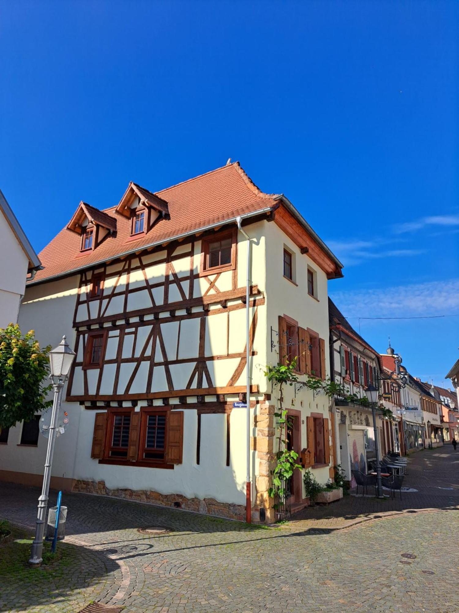 Gaestehaus Merlin Mit Saunabereich Ferienhaus